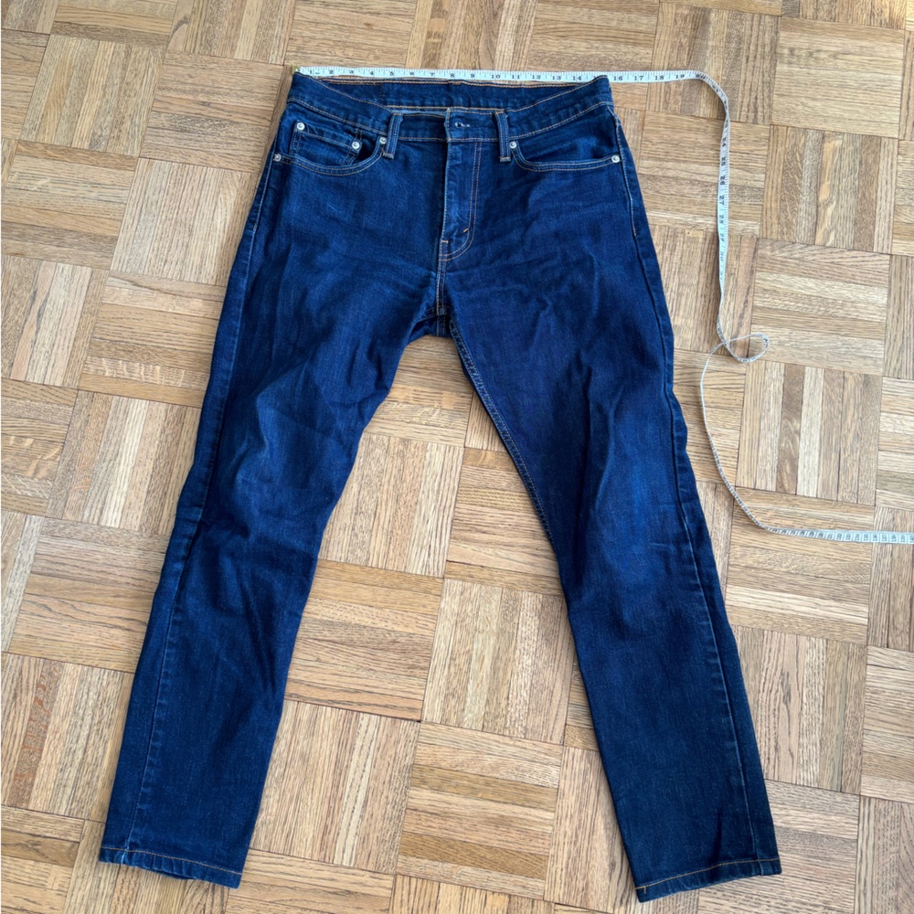 Levi’s men’s 512. 31 waist